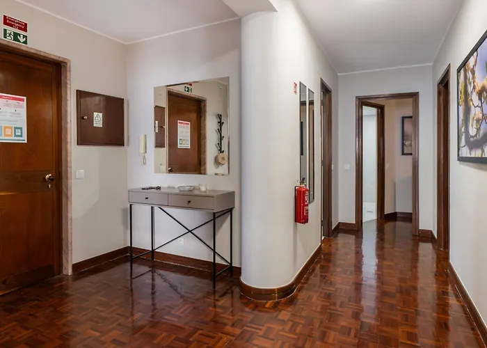 Olimpo I By An Island *